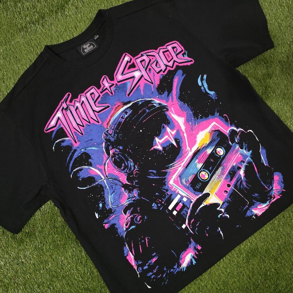 Time + Space Astronaut Black Crewneck Graphic T-Shirts Men's Sz Large Tee New